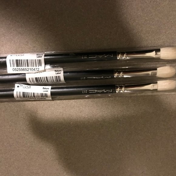 MAC Cosmetics Makeup Brushes - Picture 4 of 9